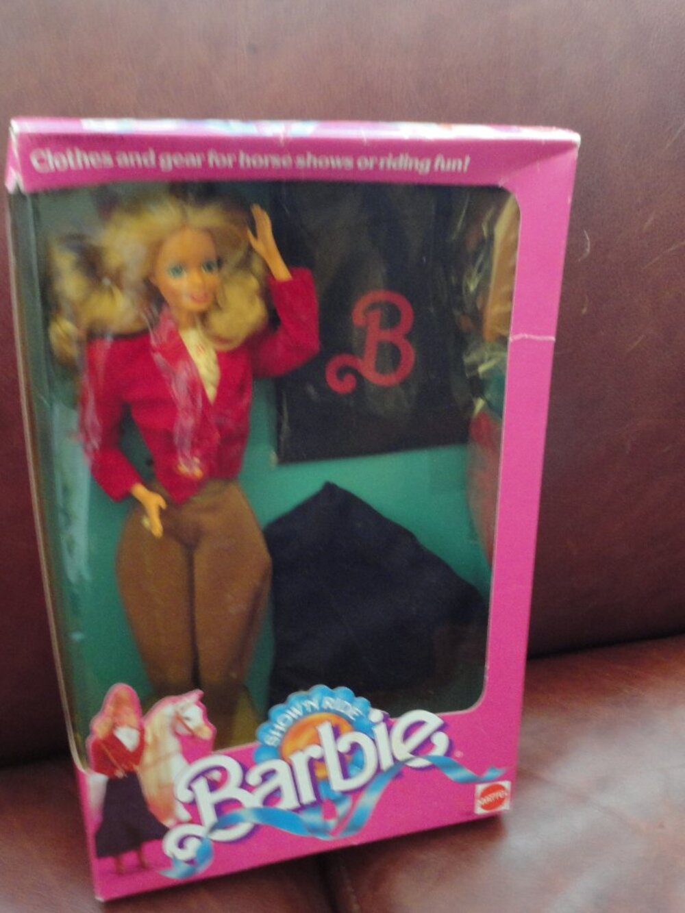 BARBIE SHOW N RIDE DOLL NEW IN BOX NEVER OPENED
